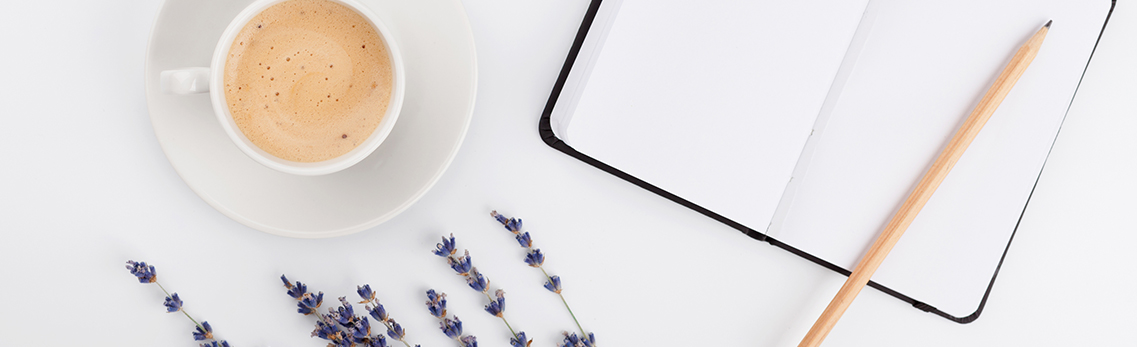 Hays - coffee mug with a notebook